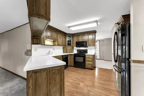 Kitchen - 3022 E Belmont St, Springfield, MO 65802 photo 4 of 4