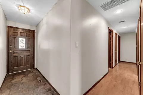 Entry Way - 3022 E Belmont St, Springfield, MO 65802 photo 1 of 2