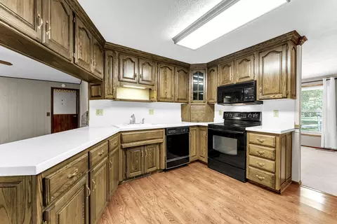 Kitchen - 3022 E Belmont St, Springfield, MO 65802 photo 1 of 4