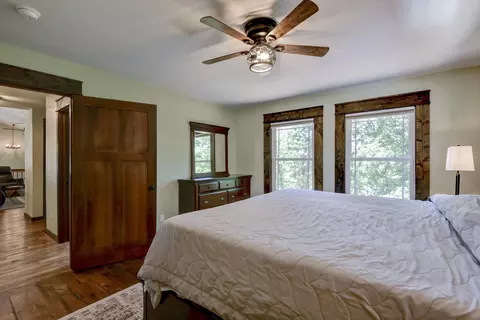 Bedroom - 303 Bayshore St, Shell Knob, MO 65747 photo 3 of 7