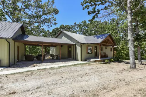 Exterior - 303 Bayshore St, Shell Knob, MO 65747 photo 3 of 6