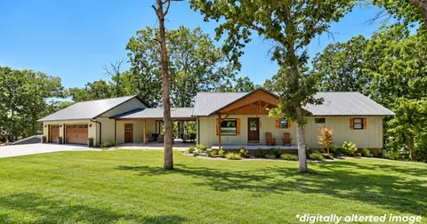 Exterior - 303 Bayshore St, Shell Knob, MO 65747 photo 1 of 7