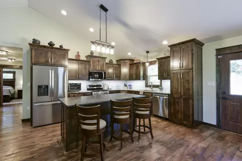 Kitchen - 303 Bayshore St, Shell Knob, MO 65747 photo 2 of 3