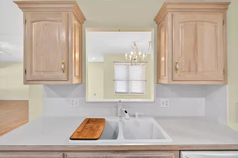 Kitchen - 1333 W Edgewood St, Springfield, MO 65807 photo 2 of 4