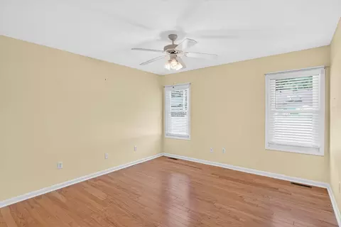 Bedroom - 1333 W Edgewood St, Springfield, MO 65807 photo 3 of 4