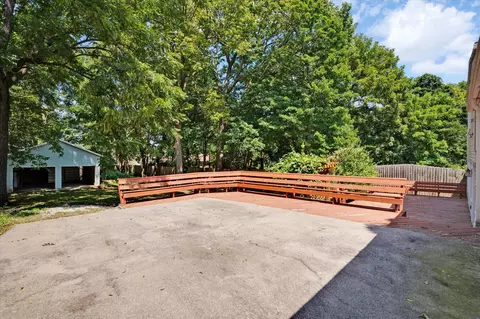 Exterior - 1345 E Walnut St, Springfield, MO 65802 photo 10 of 12