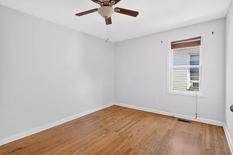 Bedroom - 1345 E Walnut St, Springfield, MO 65802 photo 3 of 5