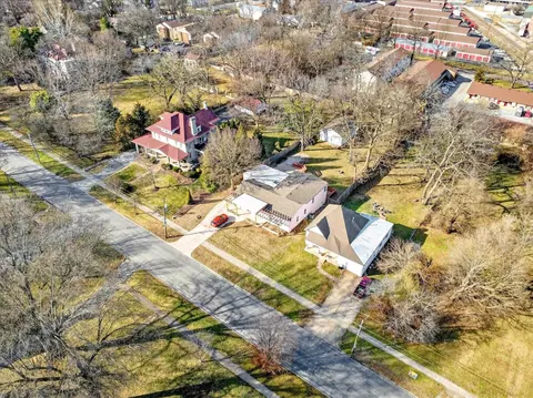 View/Area - 1345 E Walnut St, Springfield, MO 65802 photo 3 of 3