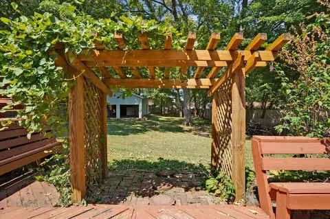 Exterior - 1345 E Walnut St, Springfield, MO 65802 photo 3 of 12