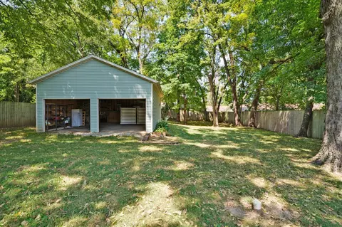 Exterior - 1345 E Walnut St, Springfield, MO 65802 photo 6 of 12
