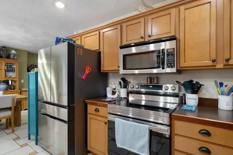 Kitchen - 725 S Christopher Ave, Springfield, MO 65802 photo 1 of 4