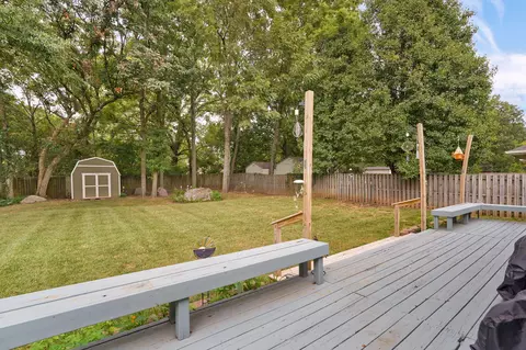 Exterior - 725 S Christopher Ave, Springfield, MO 65802 photo 4 of 10