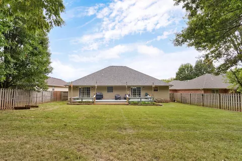 Exterior - 725 S Christopher Ave, Springfield, MO 65802 photo 9 of 10