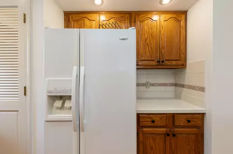 Kitchen - 4035 S Parkcrest Ave, Springfield, MO 65810 photo 4 of 4