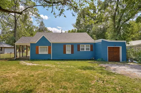 Exterior - 2620 W Chestnut St, Springfield, MO 65802 photo 2 of 6