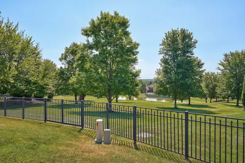 Exterior - 3820 E Rosebrier St, Springfield, MO 65809 photo 10 of 10