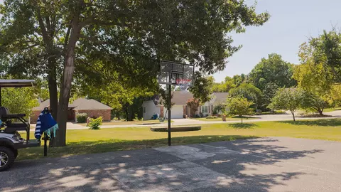 View/Area - 2103 W Sexton Dr, Springfield, MO 65810 photo 3 of 3