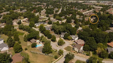 View/Area - 2103 W Sexton Dr, Springfield, MO 65810 photo 2 of 3