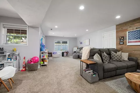 Other - 2103 W Sexton Dr, Springfield, MO 65810 photo 5 of 10