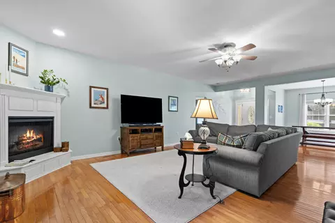 Living - 227 Sherman Way, Branson, MO 65616 photo 3 of 5