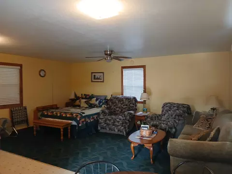 Living - 11099 SW State Rte 7, Clinton, MO 64735 photo 1 of 1