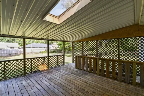 Exterior - 1929 S Fairway Ave, Springfield, MO 65804 photo 5 of 11
