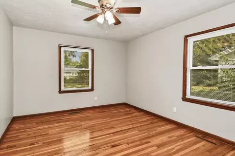 Bedroom - 1929 S Fairway Ave, Springfield, MO 65804 photo 3 of 8