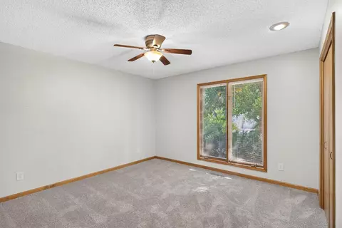 Bedroom - 3447 S Valley View Ave, Springfield, MO 65804 photo 4 of 7