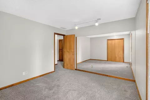 Bedroom - 3447 S Valley View Ave, Springfield, MO 65804 photo 1 of 7