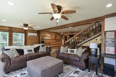 Living - 116 Ironwood St, Shell Knob, MO 65747 photo 5 of 5