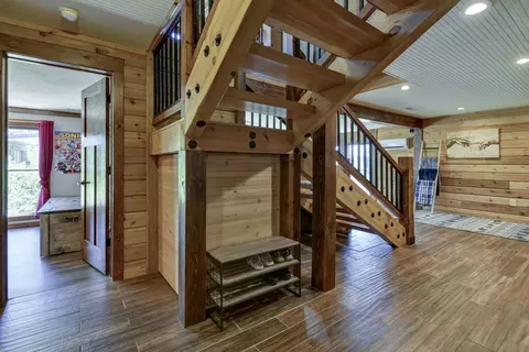 Entry Way - 116 Ironwood St, Shell Knob, MO 65747 photo 4 of 5