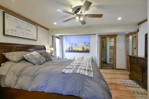 Bedroom - 116 Ironwood St, Shell Knob, MO 65747 photo 3 of 5