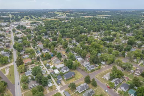 View/Area - 700 Frisco St, Monett, MO 65708 photo 5 of 9