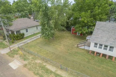 View/Area - 700 Frisco St, Monett, MO 65708 photo 2 of 9