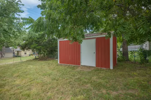 Exterior - 700 Frisco St, Monett, MO 65708 photo 5 of 7