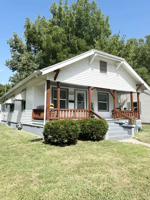 Exterior - 1183 S Pennsylvania Ave, Springfield, MO 65807 photo 3 of 8