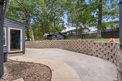 Exterior - 218 River Bluff Dr, Branson, MO 65616 photo 12 of 18