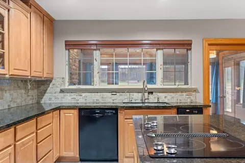 Kitchen - 218 River Bluff Dr, Branson, MO 65616 photo 8 of 8