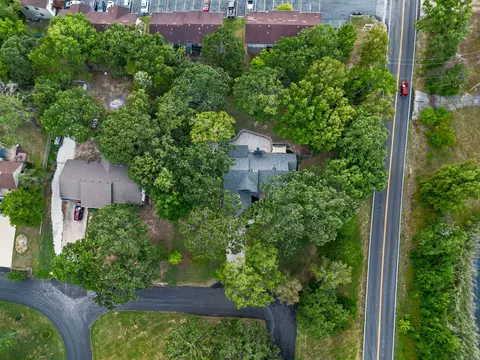 View/Area - 218 River Bluff Dr, Branson, MO 65616 photo 2 of 3