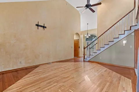 Living - 218 River Bluff Dr, Branson, MO 65616 photo 5 of 9