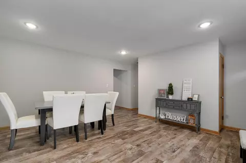 Dining - 2642 E Lombard St, Springfield, MO 65802 photo 2 of 3