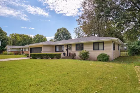 Exterior - 2642 E Lombard St, Springfield, MO 65802 photo 9 of 9