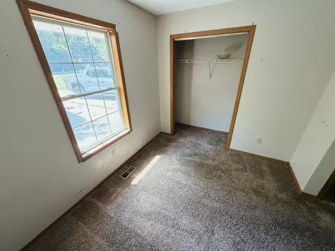 Bedroom - 1432 N Prospect Ave #A & B, Springfield, MO 65802 photo 4 of 8