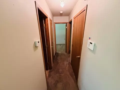 Entry Way - 1432 N Prospect Ave #A & B, Springfield, MO 65802 photo 3 of 3