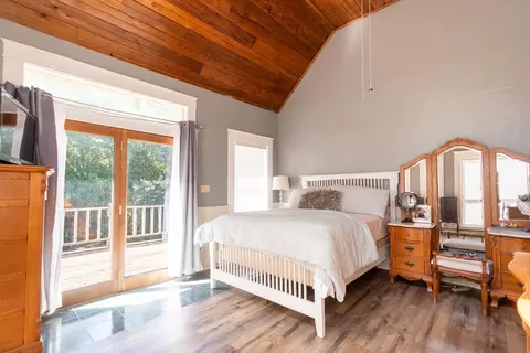 Bedroom - 316 S Maple St, Galena, MO 65656 photo 7 of 7