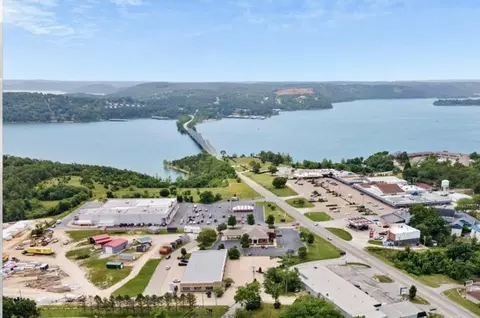 View/Area - 316 S Maple St, Galena, MO 65656 photo 10 of 11