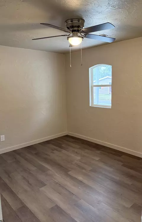 Bedroom - 212 E Delta St, Aurora, MO 65605 photo 2 of 6