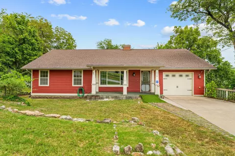 170 2nd St, Hollister, MO 65672