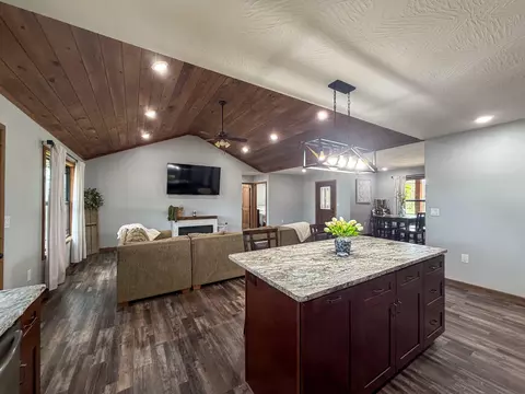 Kitchen - 105 Boroughs St, Cabool, MO 65689 photo 1 of 2