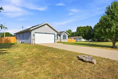 Exterior - 701 Darin Ln, Willard, MO 65781 photo 3 of 8
